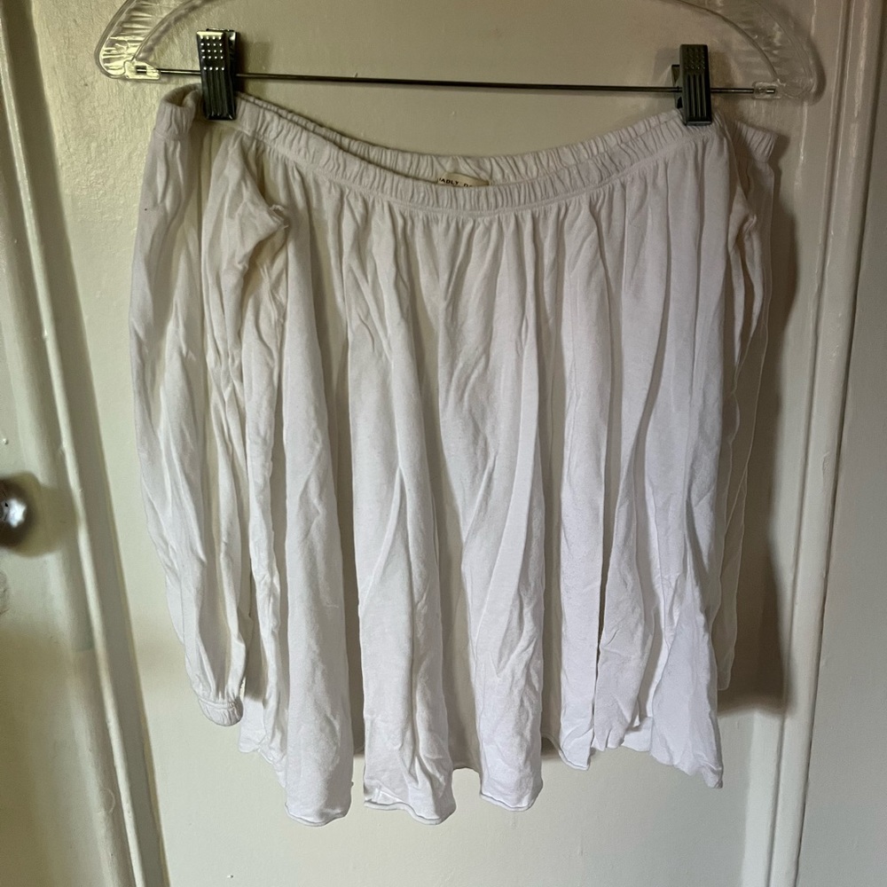 Truly Madly Deeply Flowy Off the Shoulder Three Quarter Sleeves Blouse! - Picture 3 of 5
